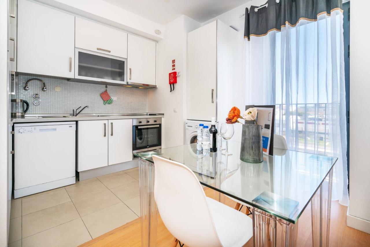 Modern Flat By Lagos Marina And Old Town Lagos Exterior photo